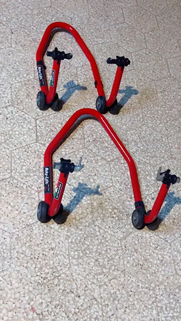 للبيع استاندات دراجه bike - Lift الايطاليه 0