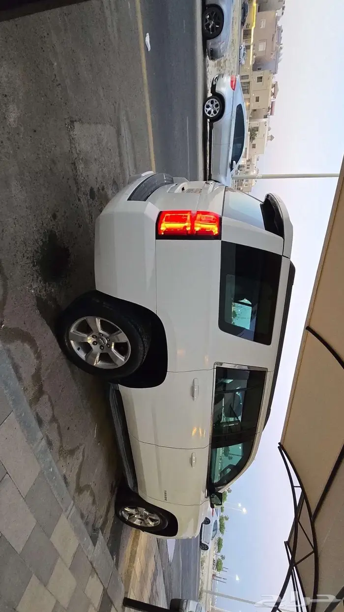 للبيع تاهو ابيض دبل 6