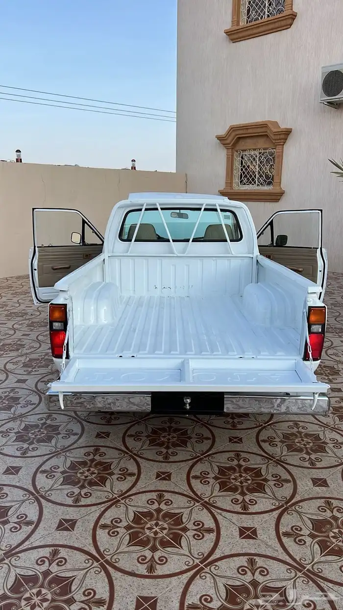 هايلوكس 1979 5