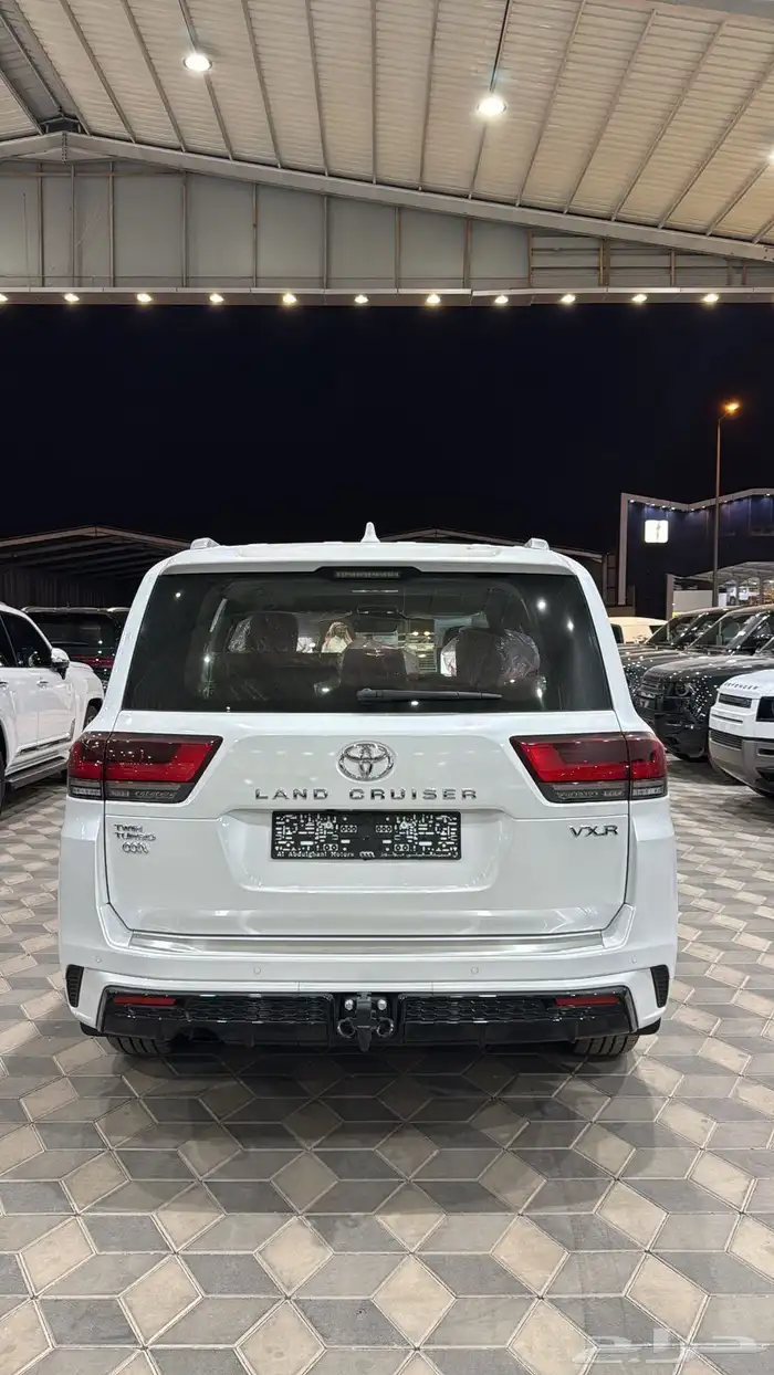 لاندكروزر - VXR - فل كامل - خليجي - 2025 8
