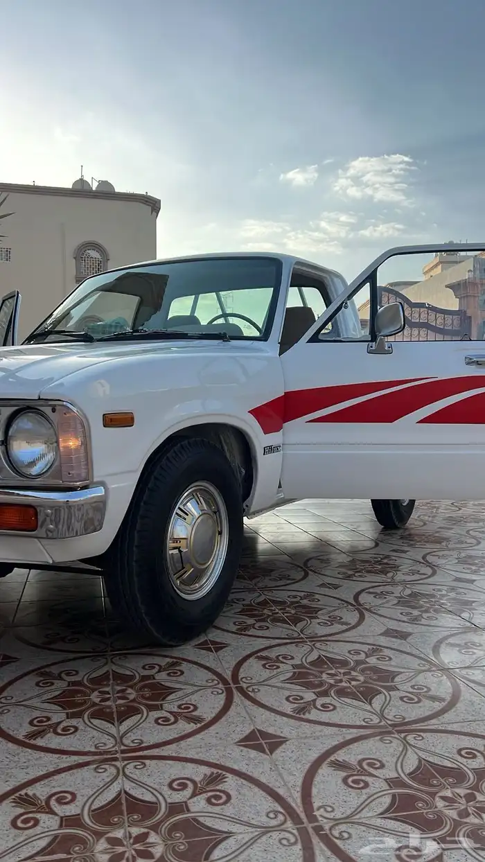 هايلوكس 1979 3