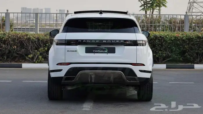2025 رنج روفر ايفوك P250 D0YNAMIC SE 2.0L اصفار مع ضمان 5