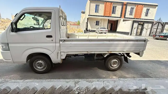 للإيجار دباب سوزوكي 2022 2