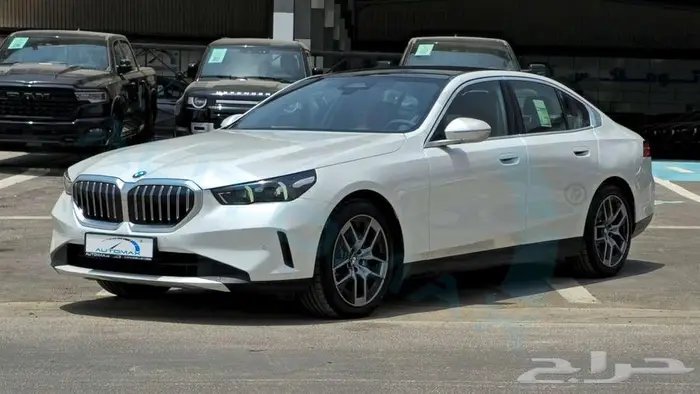 2025 BMW 5-SERIES 520i 2.0T RWD GCC 0Km ضمان الوكيل 0