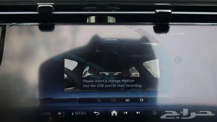 مرسيدس بنز E300 2025 خليجي اصفار مع ضمان الوكيل 22