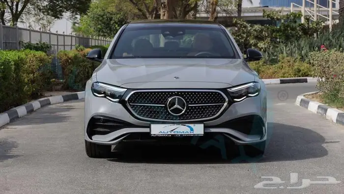 مرسيدس بنز E300 2025 خليجي اصفار مع ضمان الوكيل 3