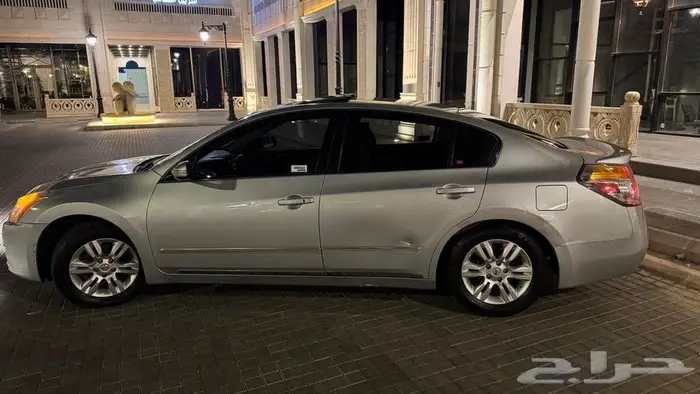 نيسان التيما 2010 SV 25