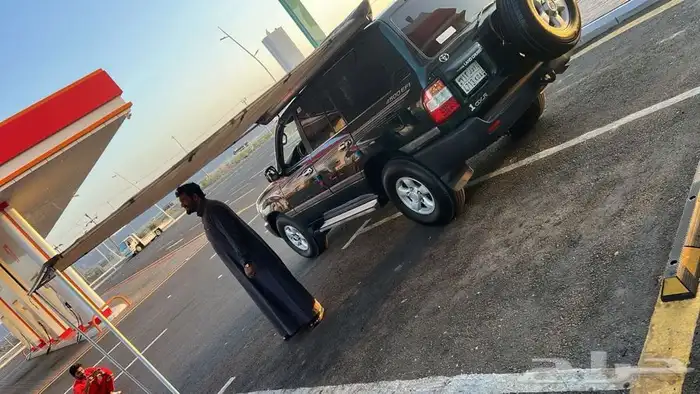 لاندكروزر جي اكس ار 1