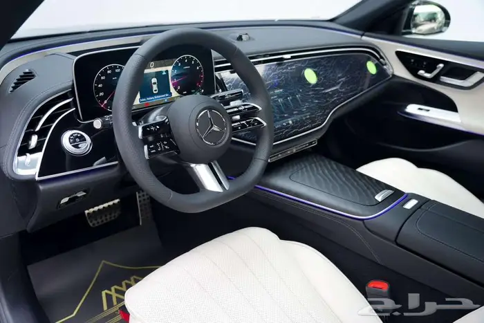 مرسيدس E 200 موديل 2026 أصفار خليجي أزرق أبيض 10