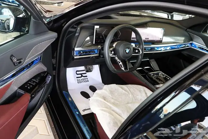 بي ام دبليو 740 2024 ممشى 350 كم فقط 8