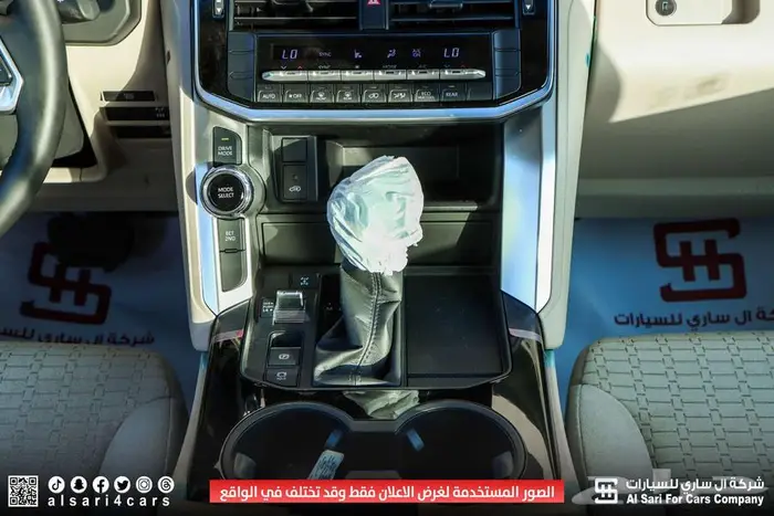 تويوتا لاند كروزر GXR L2 2025 33