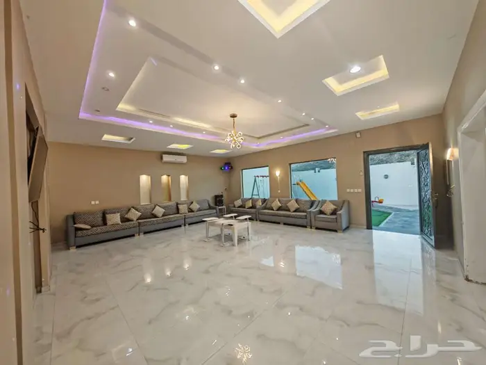 استراحة هابي نايت قسمين كبيره ومسبح كبير بسخان وملعب طايره 1