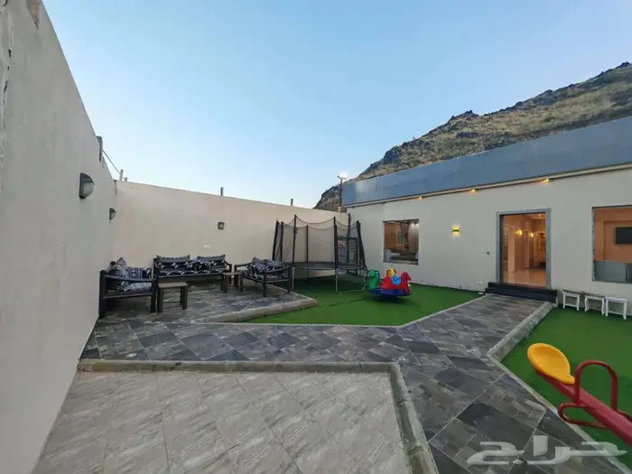 استراحة هابي نايت قسمين كبيره ومسبح كبير بسخان وملعب طايره 18