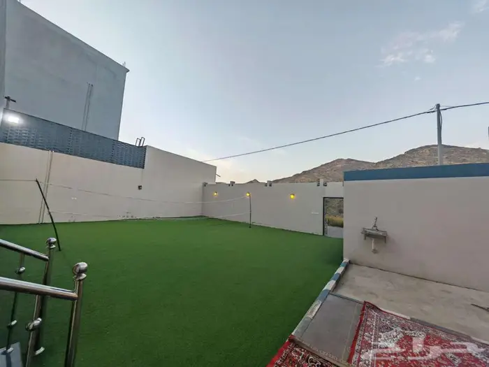 استراحة هابي نايت قسمين كبيره ومسبح كبير بسخان وملعب طايره 14