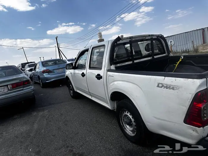 Isuzu d-max double cab 2011 1