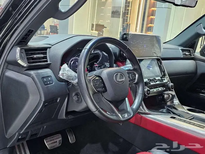 لكزس سبورت LX600 2023 f شبه الجديد 12