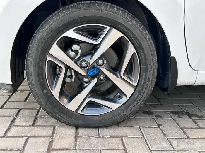 هيونداي جراند أي 10 5