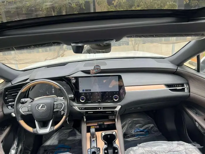 لكزس 2025 rx350 1