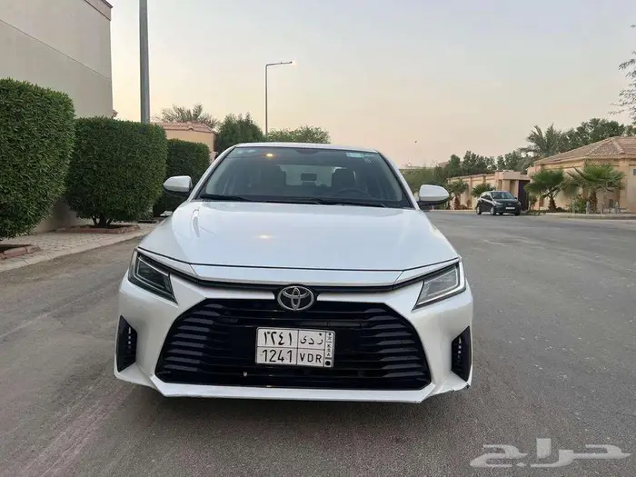 تويوتا يارس 2023 نص فل بدي وكاله مالك واحد نظيف جدا 0