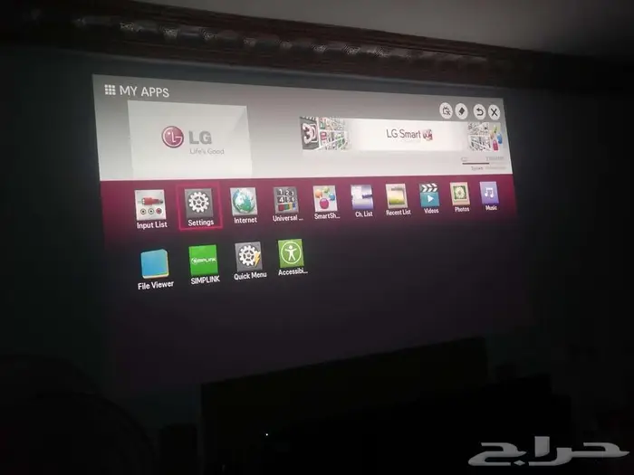 للبيع بروجكتر ال جي Full HD 4