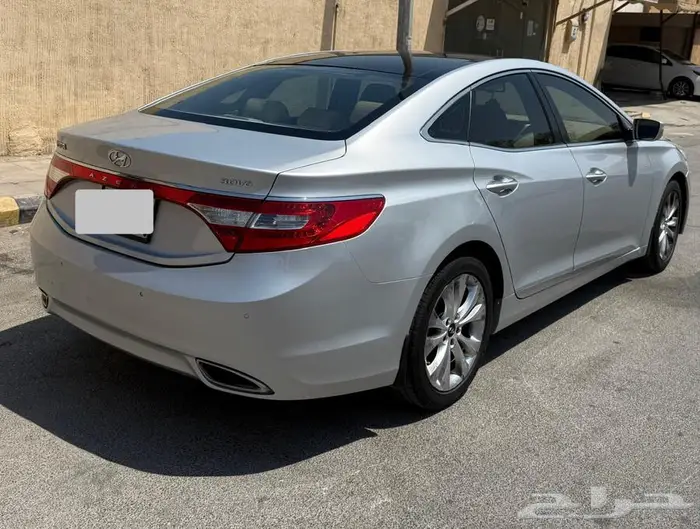Well Maintained Azera 2014  Valid Fahas  Just Buy And Use 6