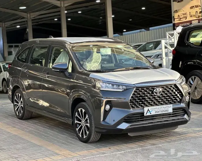 تويوتا فيلوز GLX 2025 - كاش و أقساط 1