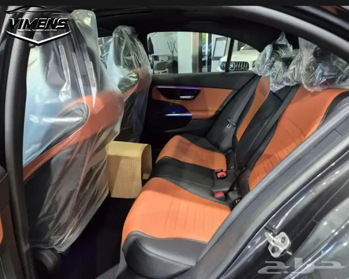 Mercedes Benz C200 AMG 2025 اصفار 6