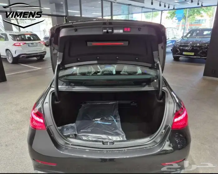 Mercedes Benz C200 AMG 2025 اصفار 8