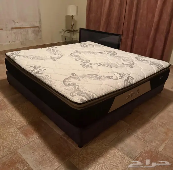 سرير جديد كوين استخدام شهر 1