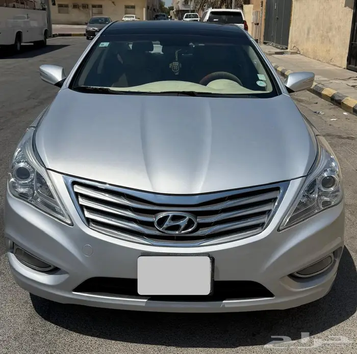 Well Maintained Azera 2014  Valid Fahas  Just Buy And Use 8