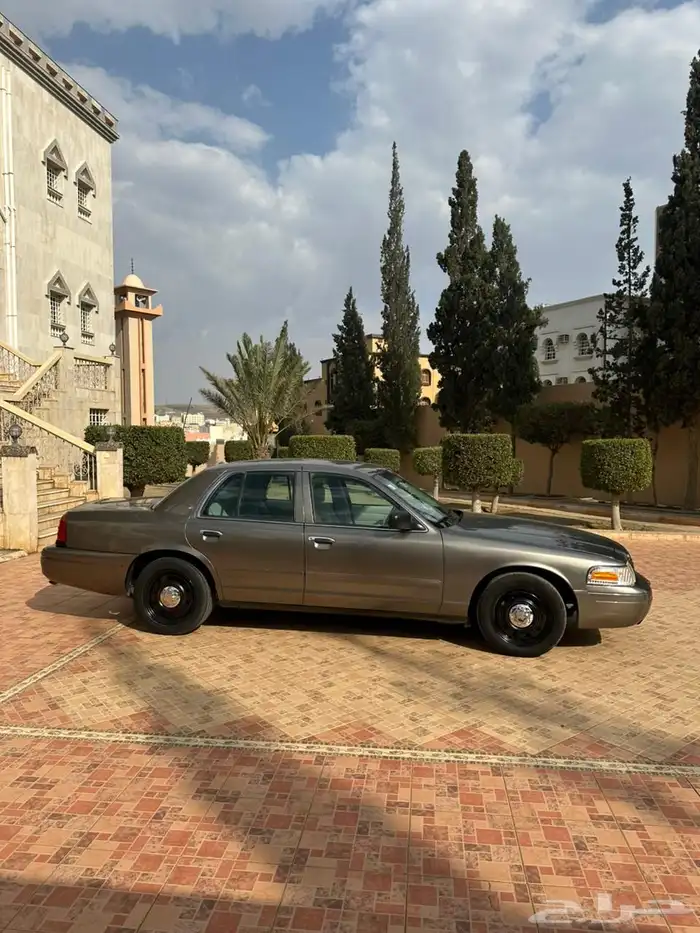 فورد كراون فيكتوريا بوليسي 2