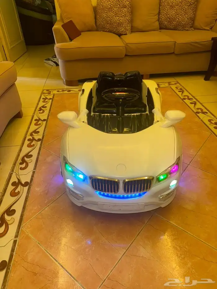 سياره أطفال مع الريموت والشاحن 2