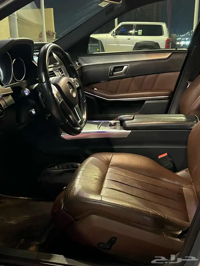 مرسيدس 2015 E300 فل كامل بانوراما 11