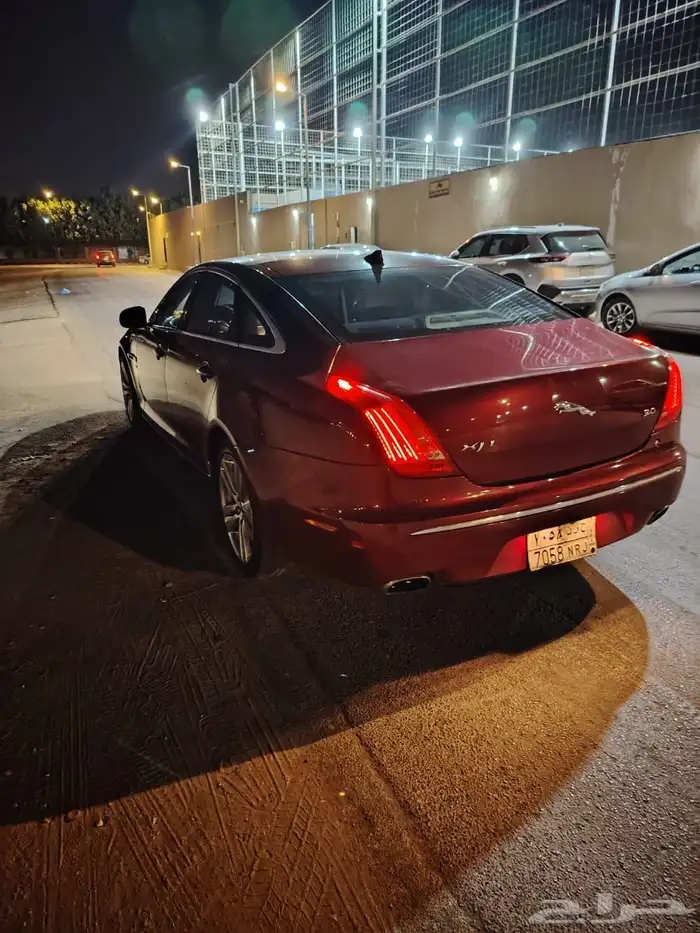 جاكور XJ 2014 للبيع المستعجل 2