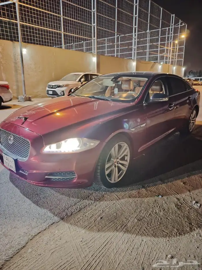 جاكور XJ 2014 للبيع المستعجل 1