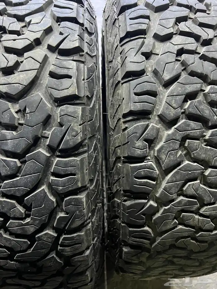 كفرات بي وآي نص حجري مقاس 285 70 17 24 6