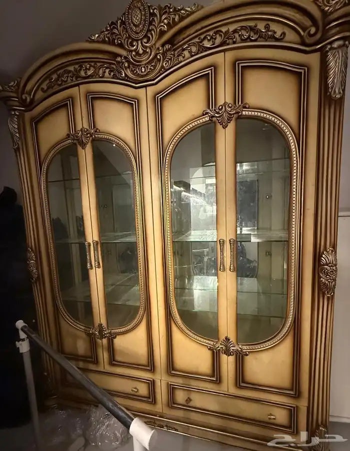 طاولة طعام للبيع عدد الكراسي 10 1