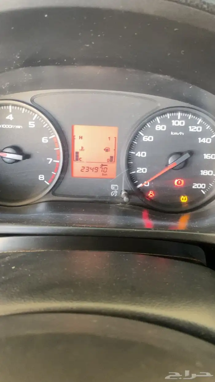 موستبيشي L200 5