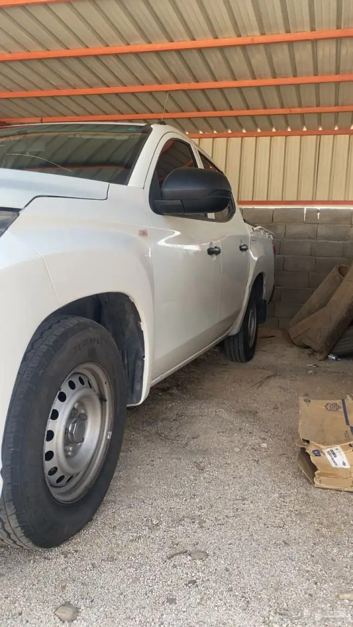 موستبيشي L200 1