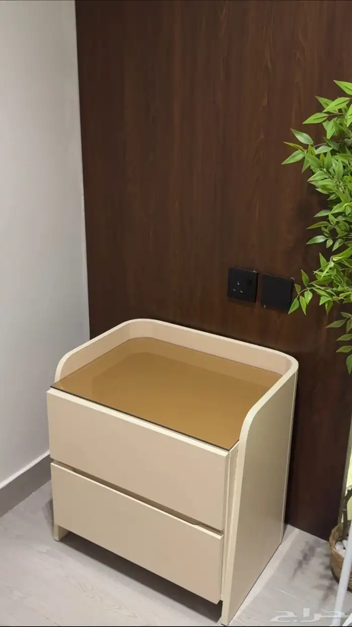 تسريحه   2 كومدينات   مرايه كبيره 2