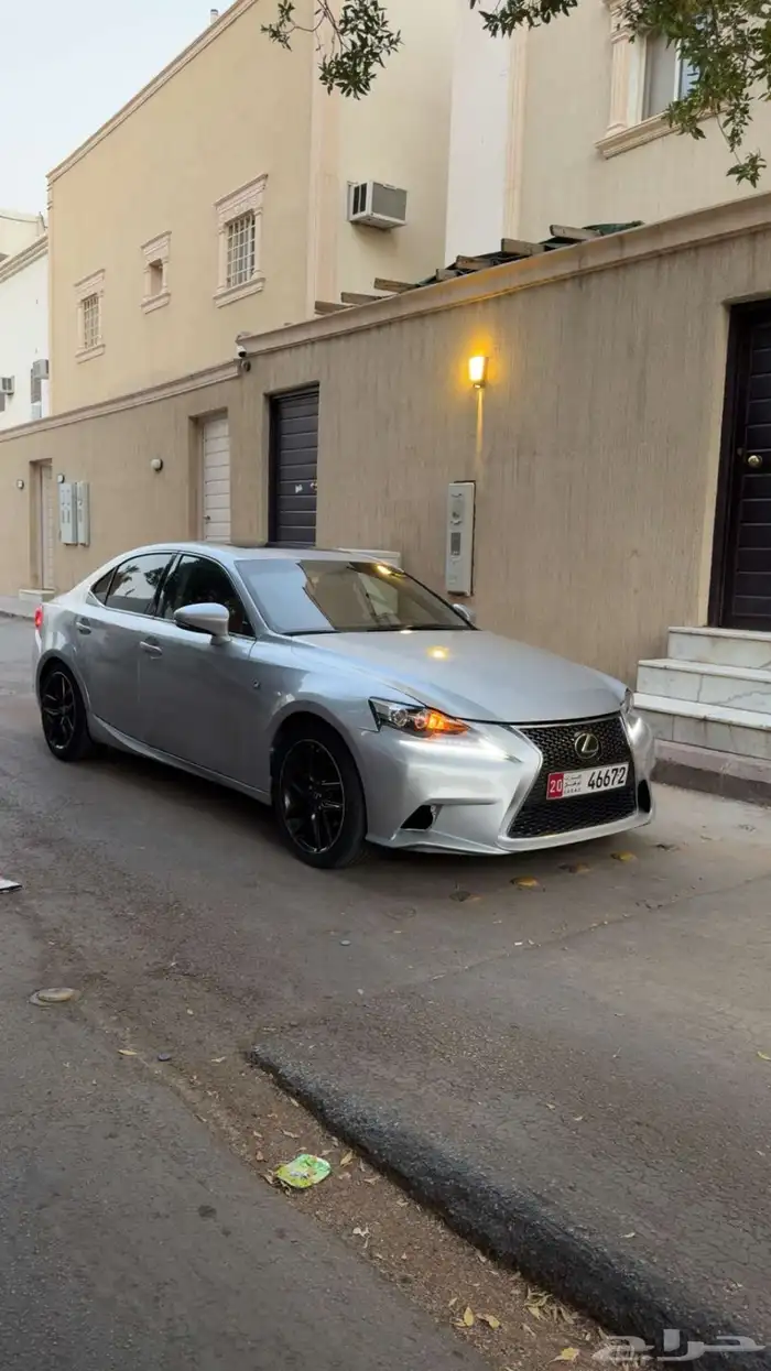 لكزس is350 f 2015مصدوم للبيع تشليح كامل 3