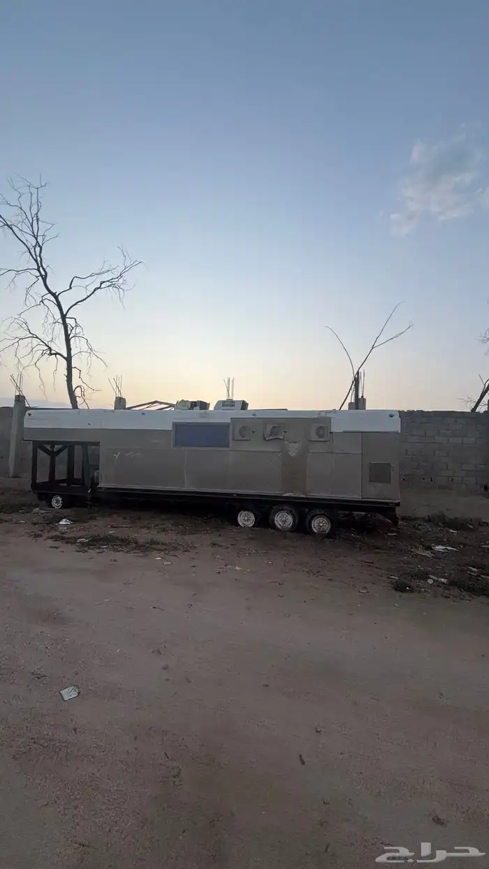 فود ترك أو مطبخ متنقل أو غرفة سحب 0