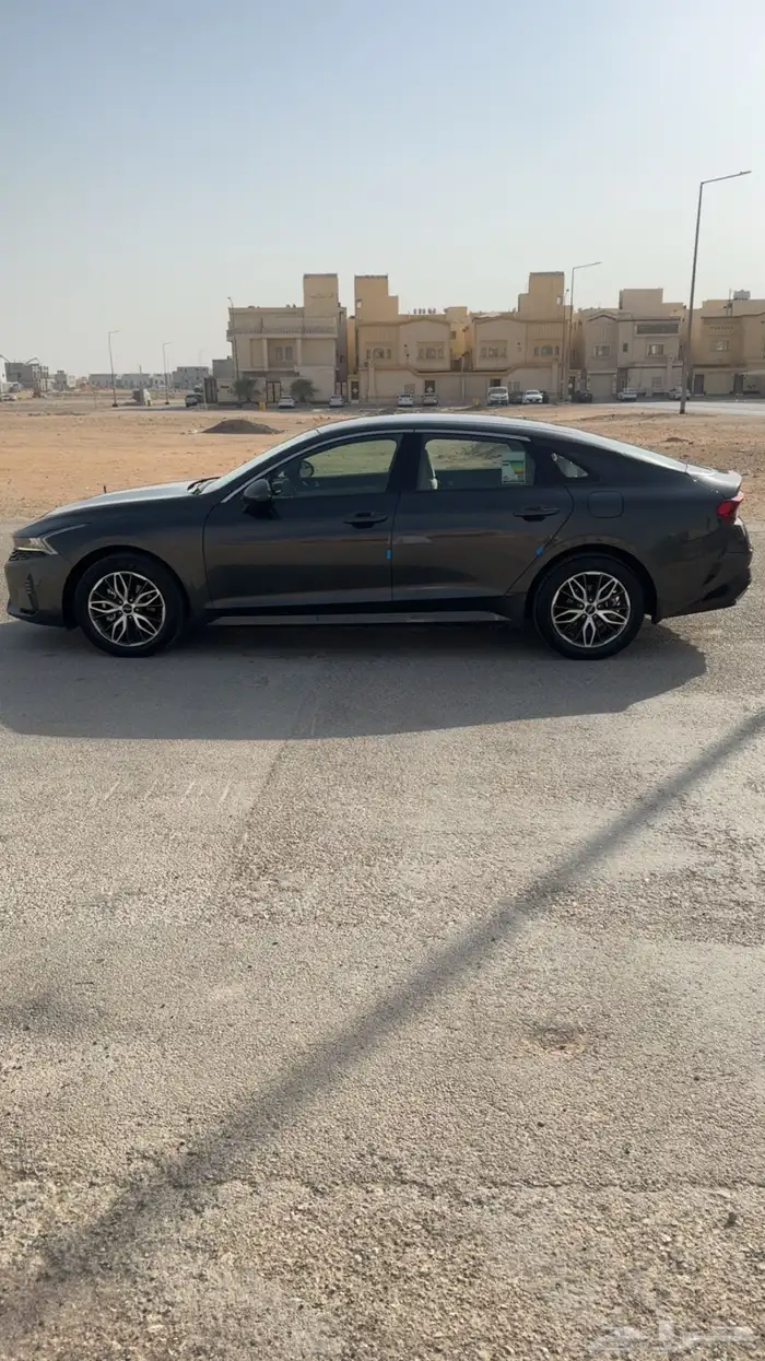 كياء K5 بدي وكاله ماشي 56الف 2500 سي سي 2