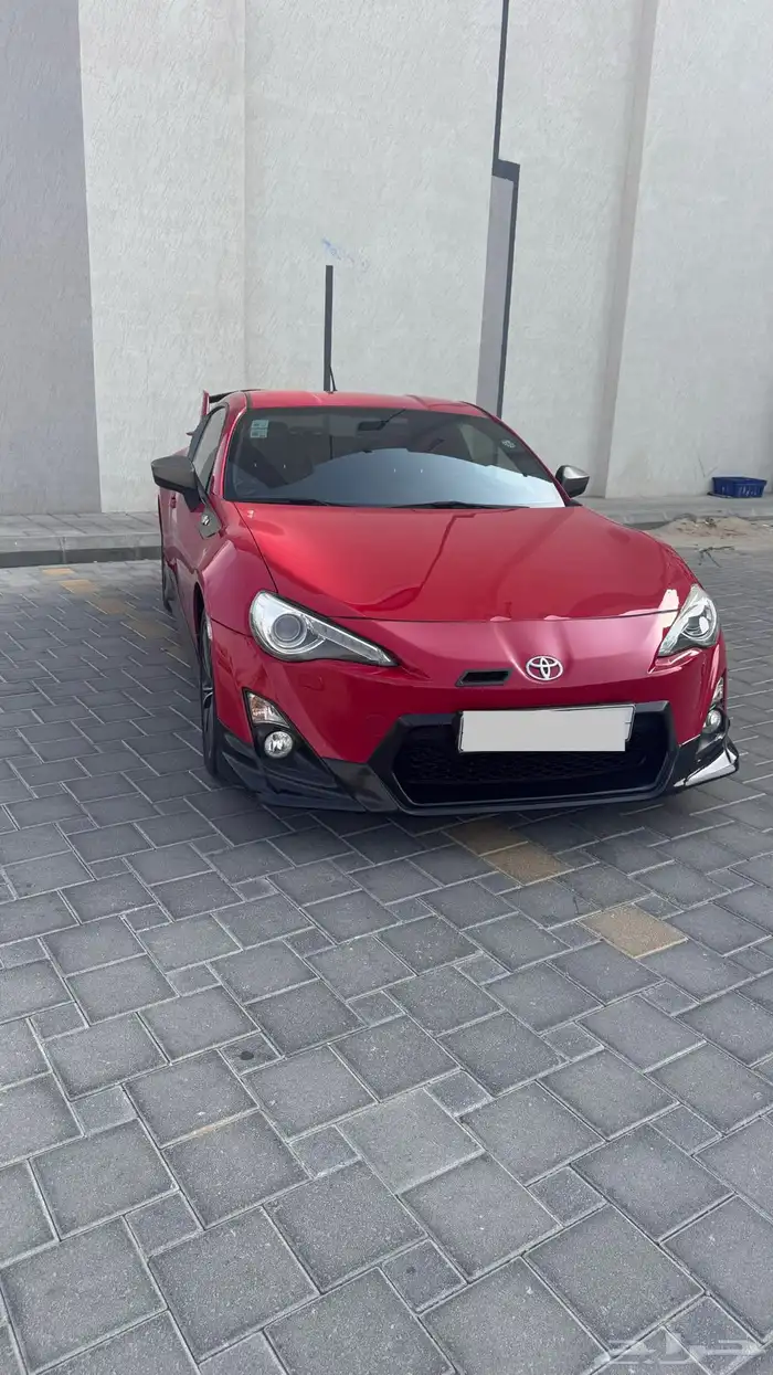 تويوتا رياضية gt86 2