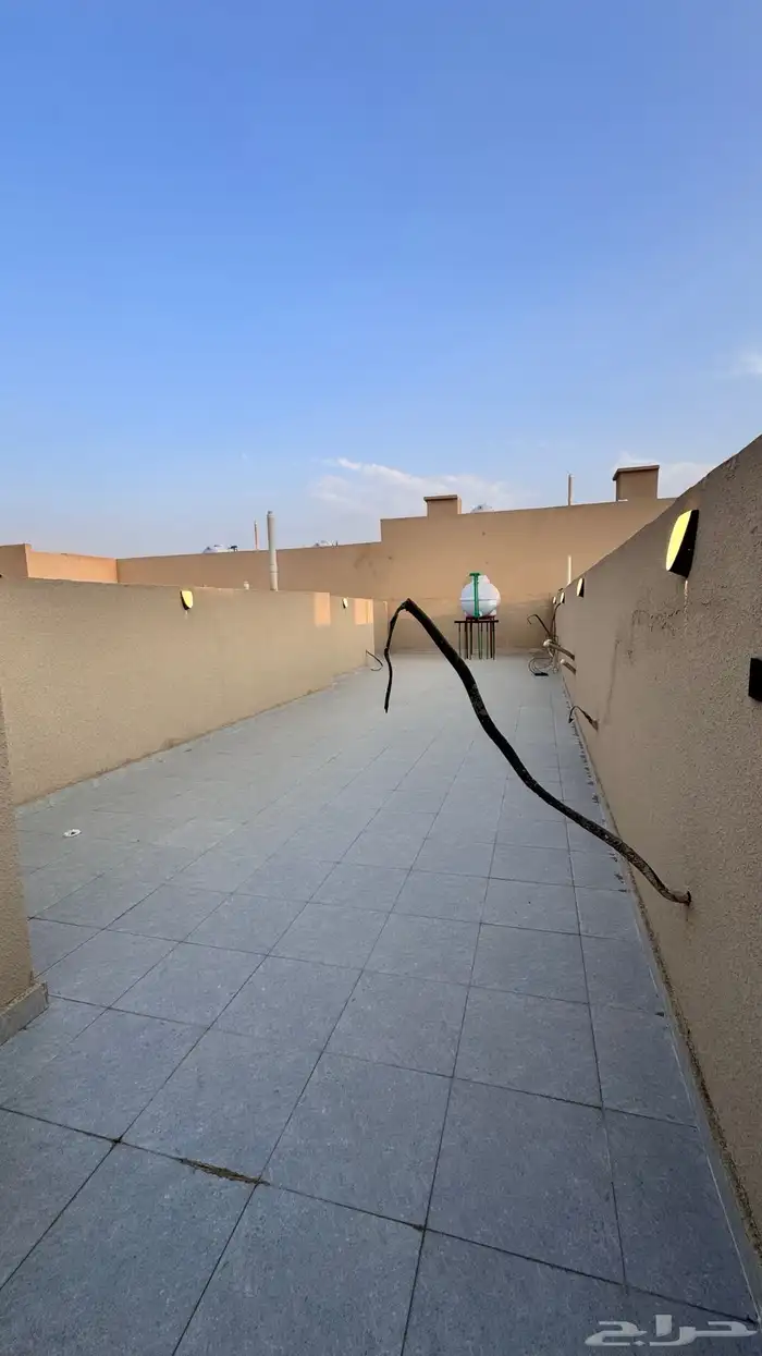 للبيع شقق سكنية دوراول علوي حى الضيافه خميس مشيط 16