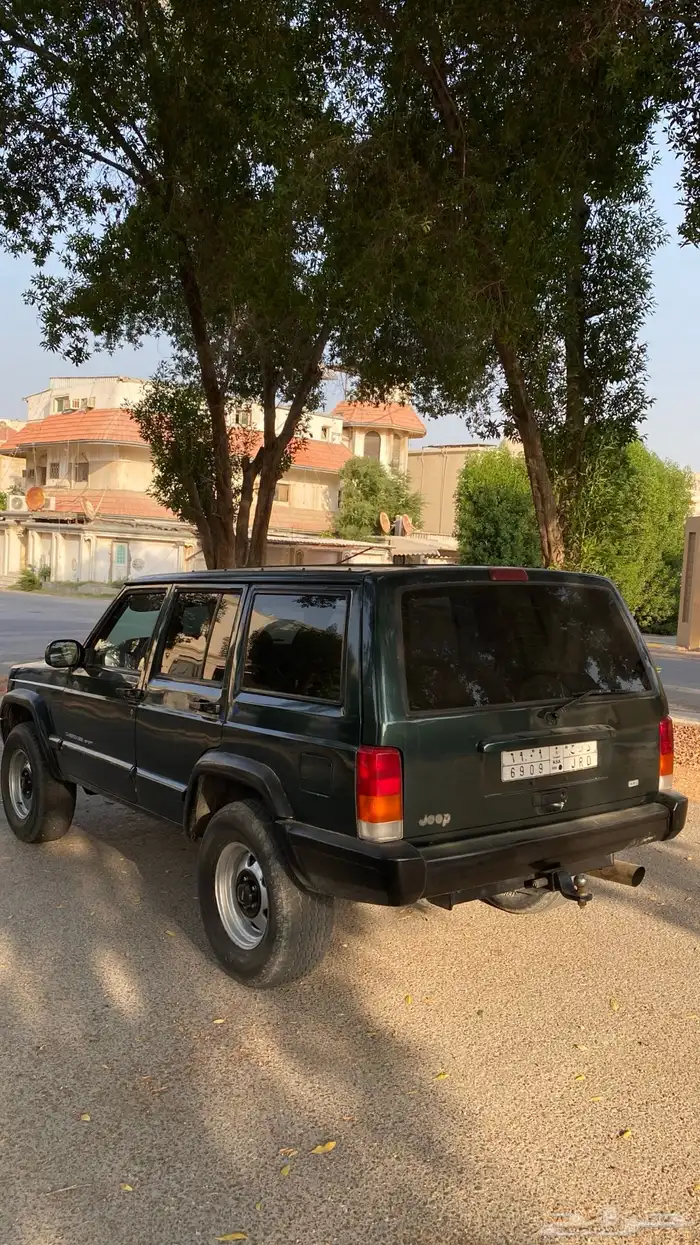 جيب شروكي 2000 4