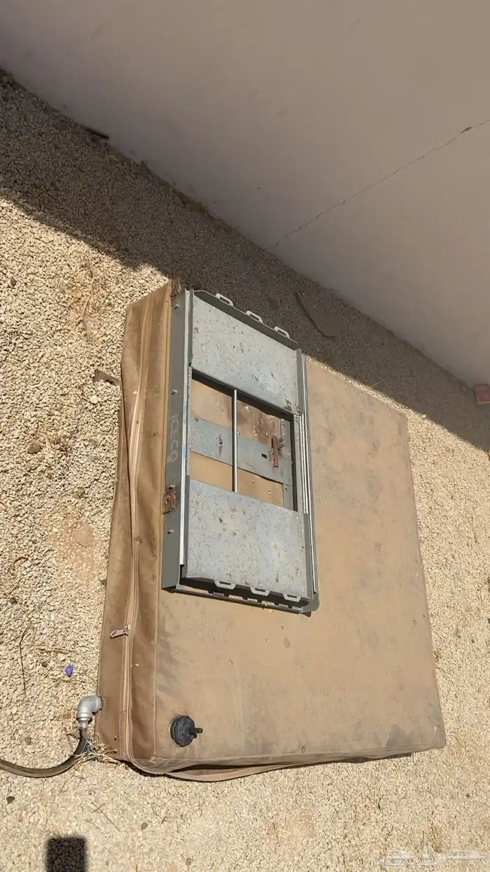 تانكي ماء وكرسي ثلاجه ملبس تنزاني وفيه درج مخفي جيب جكس 0