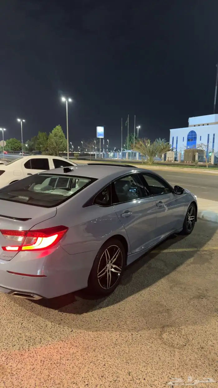 هوندا اكورد سبورت موديل 22 9