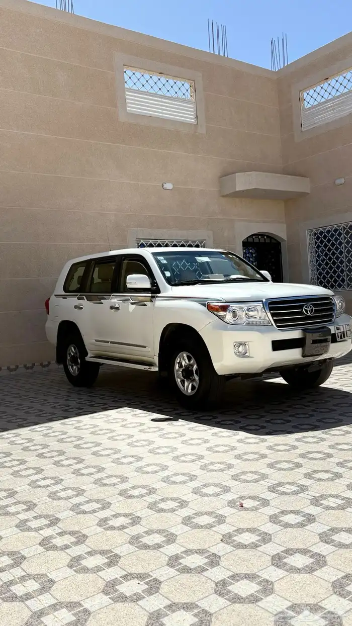 لاندكروزر 2013 سعودي جي اكس ار 3