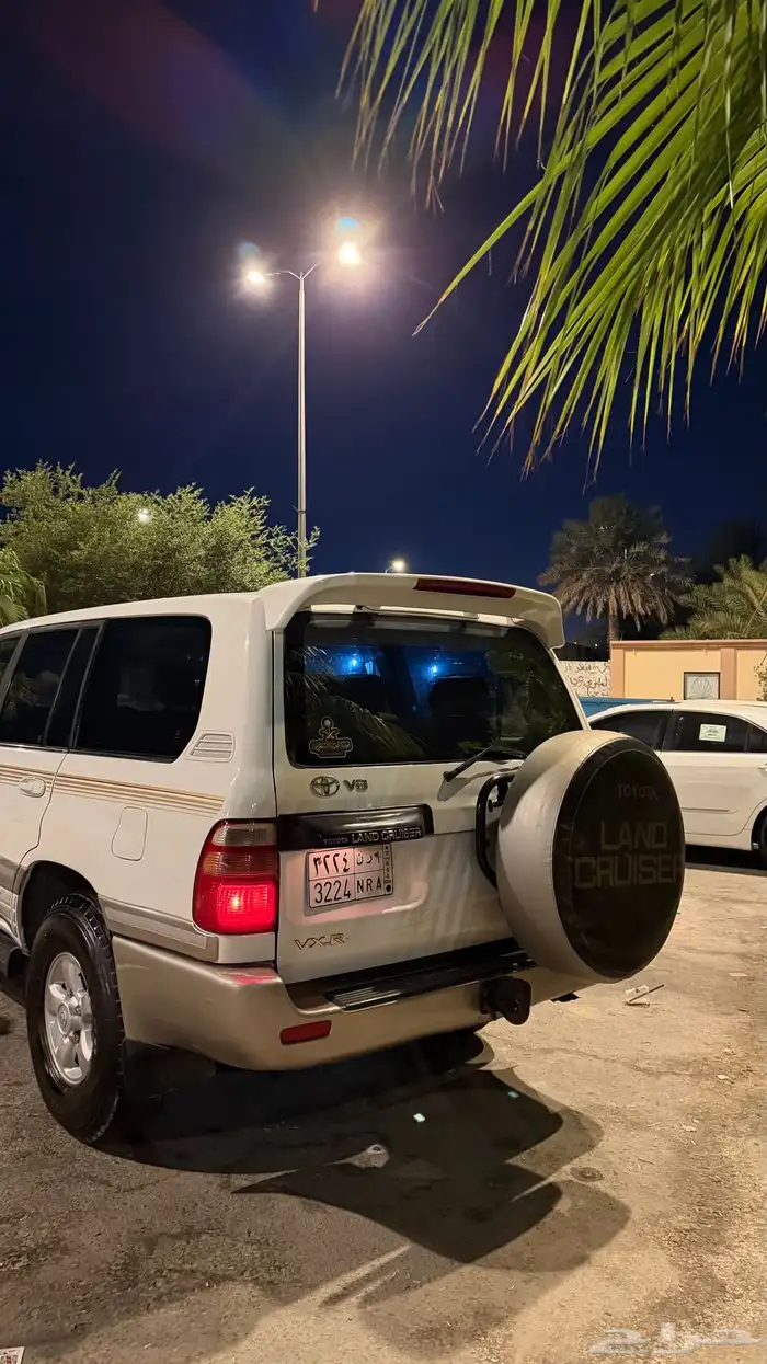 للبيع لاندكروزر وارد عبداللطيف جميل 2